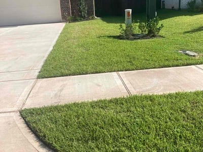 Lawn Care service in Montgomery, 77316
