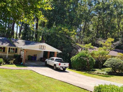 Lawn Care service in East Elmhurst, 11369