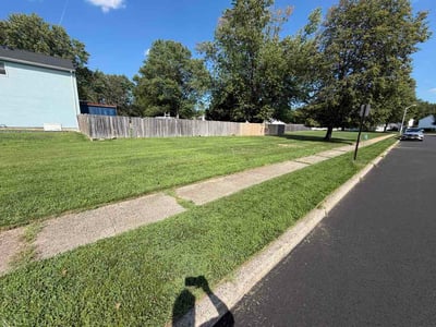 Lawn Care service in Paterson, 07505