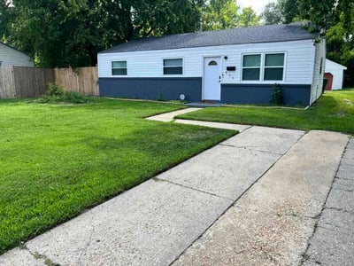 Lawn Care service in Warrenton, 20186