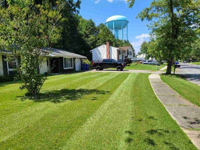 Lawn Care service in Waldorf, 20603