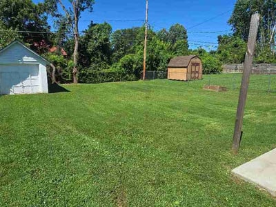 Lawn Care service in Lorton, 22079
