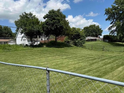 Lawn Care service in Sullivan, 63080