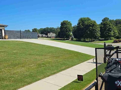 Lawn Care service in Auburn, 30011