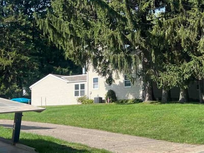 Lawn Care service in Deforest, 53532