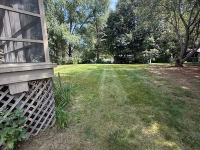 Lawn Care service in Iowa City, 52240