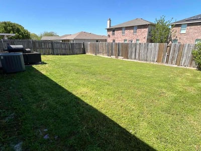 Lawn Care service in Weatherford, 76086