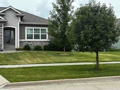 Lawn Care service in Cedar Falls, 50613