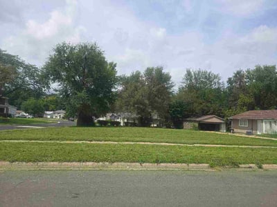 Lawn Care service in Normal, 61761