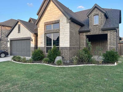 Lawn Care service in White Settlement, 76108