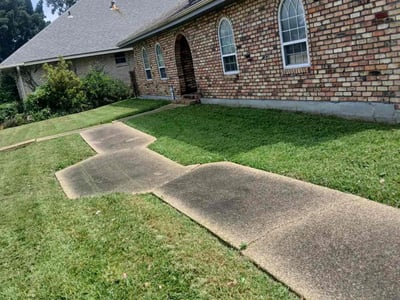 Lawn Care service in Harvey, 70058