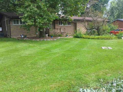 Lawn Care service in Wheaton, 60187