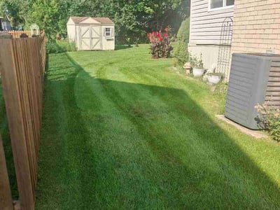 Lawn Care service in Schaumburg, 60194