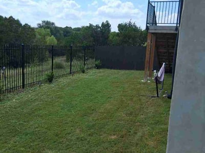 Lawn Care service in Del Valle, 78617