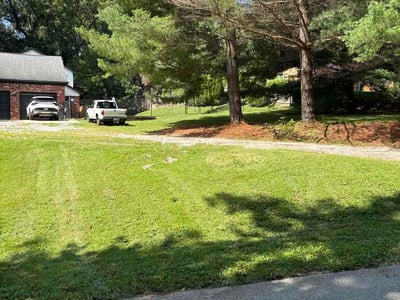 Lawn Care service in Martinsville, 46151