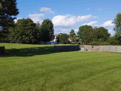 Lawn Care service in Romeoville, 60446