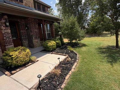 Lawn Care service in Glenn Heights, 75154