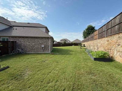 Lawn Care service in Lewisville, 75057