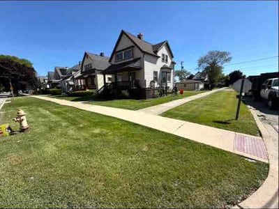 Lawn Care service in Tinley Park, 60477