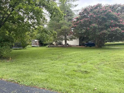 Lawn Care service in Westmoreland, 37186