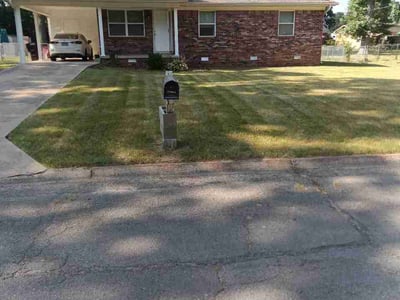 Lawn Care service in Maumelle, 72113