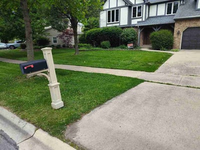 Lawn Care service in Naperville, 60540