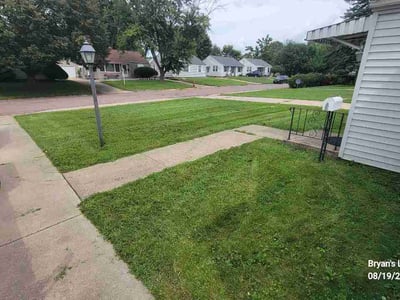 Lawn Care service in Mundelein, 60060
