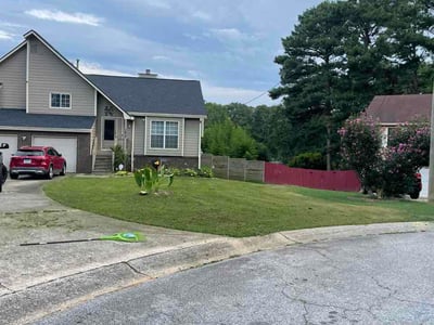 Lawn Care service in Riverdale, 30274
