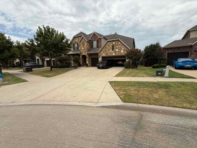 Lawn Care service in Carrollton, 75006