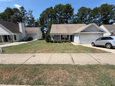 Lawn Care service in Piedmont Triad, 27523