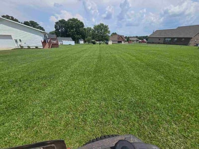 Lawn Care service in Hazel Green, 35750