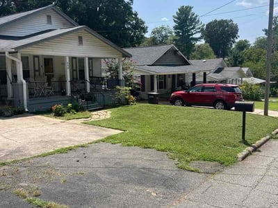 Lawn Care service in Statesville, 28677
