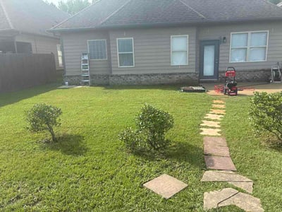 Lawn Care service in Chelsea, 35043