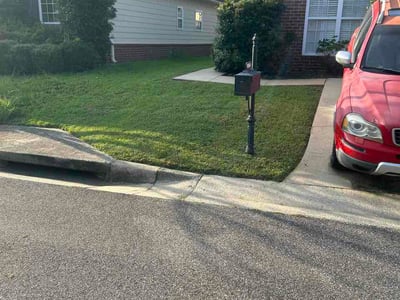 Lawn Care service in Chelsea, 35043