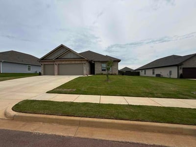 Lawn Care service in Harvest, 35749