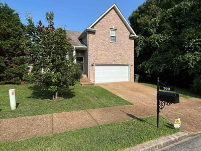 Lawn Care service in Pleasant View, 37146