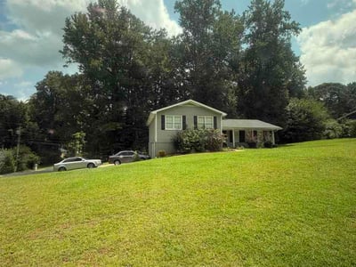 Lawn Care service in Douglasville, 30134