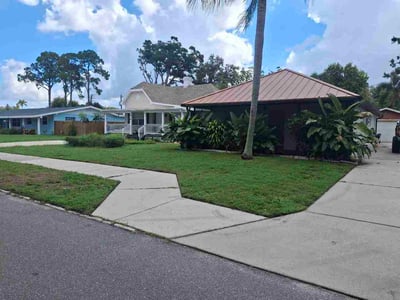 Lawn Care service in Bradenton, 34205
