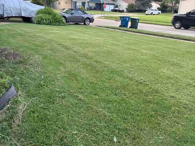 Lawn Care service in Hazelwood, 63042
