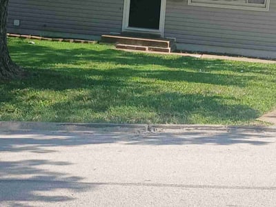 Lawn Care service in Hazelwood, 63042