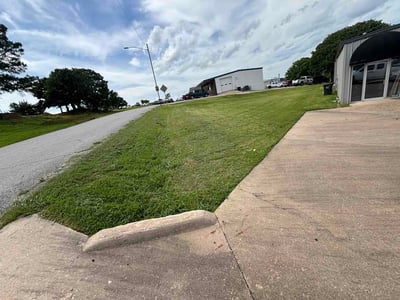 Lawn Care service in Collinsville, 74021