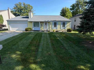 Lawn Care service in Lansing, 48933