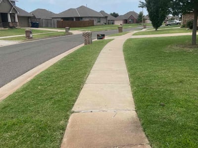 Lawn Care service in Harrah, 73045