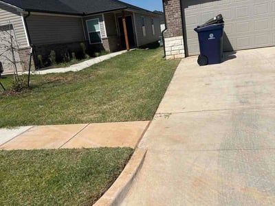 Lawn Care service in Mustang, 73064