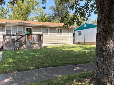 Lawn Care service in Griffith, 46319