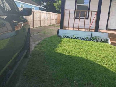 Lawn Care service in Englewood, 07631