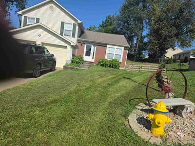 Lawn Care service in Burlington, 41005