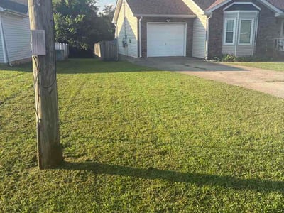 Lawn Care service in Johnson City, 37604