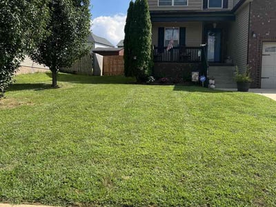 Lawn Care service in Clarksville, 37040