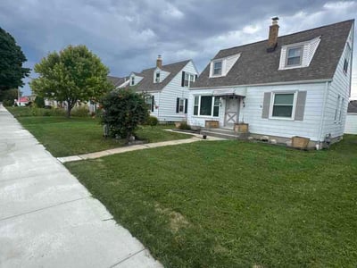 Lawn Care service in Oak Creek, 53154